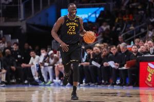 追梦式数据!德雷蒙德-格林攻防全面 拿到7分7板4助3断 追梦式数据!德雷蒙德-格林攻防全面 拿到7分7板4助3断