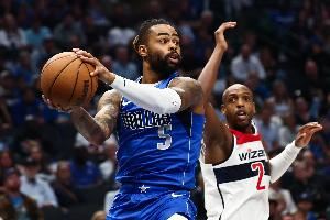 名记:弗拉格打控卫目前来看不成功 拉塞尔能组织但不受基德重用 名记:弗拉格打控卫目前来看不成功 拉塞尔能组织但不受基德重用