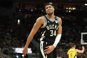 若被交易更想去尼克斯?字母哥:谁说的?我没看那篇报道 若被交易更想去尼克斯?字母哥:谁说的?我没看那篇报道