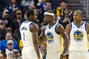 巴特勒:和小佩顿聊过我们阵容有多深厚 这对其他队伍来说很可怕 巴特勒:和小佩顿聊过我们阵容有多深厚 这对其他队伍来说很可怕