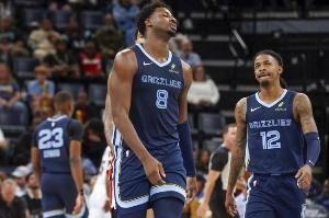 美记:灰熊有望凭借莫兰特+JJJ+科沃德稳住阵脚 等待伤员回归 美记:灰熊有望凭借莫兰特+JJJ+科沃德稳住阵脚 等待伤员回归