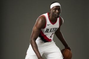 媒体人:里斯弥补了克林根和杨瀚森在进攻端移动和投射的不足 媒体人:里斯弥补了克林根和杨瀚森在进攻端移动和投射的不足