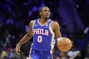 马克西:职业生涯这个节点 打球不能和以前一样总是嘻嘻哈哈了 马克西:职业生涯这个节点 打球不能和以前一样总是嘻嘻哈哈了