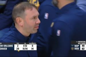 一通狂轰滥炸!第三节不到8分钟 掘金轰出29-2领先鹈鹕33分! 一通狂轰滥炸!第三节不到8分钟 掘金轰出29-2领先鹈鹕33分!