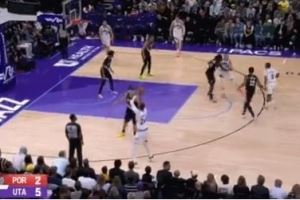 这是个中锋?凯斯勒三分+击地妙传+前场助攻 开局就全面发挥! 这是个中锋?凯斯勒三分+击地妙传+前场助攻 开局就全面发挥!